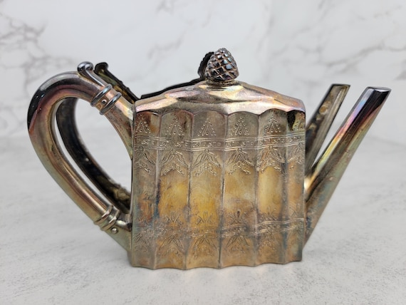 Godinger silver shop napkin holder