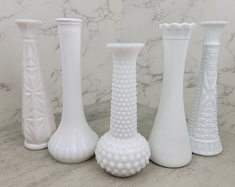 Vintage milk glass bud vase set (set of five) | vintage milk glass vases for wedding or event décor