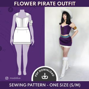 Op de afbeelding: Een Flower Pirate Outfit naaipatroon als PDF-download voor maat S/M. De afbeelding toont een paarse korsettop met vetersluiting, een bijpassende paarse rok met blauwe tailleband, een witte cowboyhoed, witte laarzen en een armband met een N-logo.