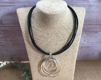 Handmade Spanish Leather Circles Necklace - Magnetic Clasp