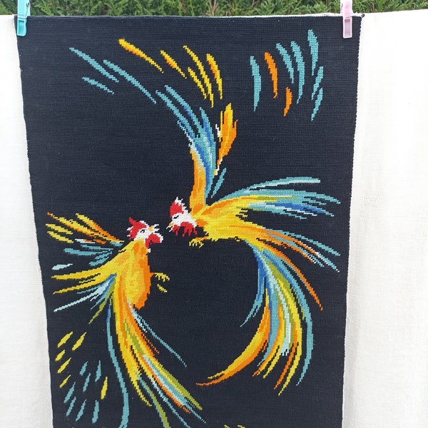 Superbe oiseaux colorés Duel de coq multicolore style Lurçat tapisserie vintage français canevas fini a l'aiguille gobelin french tapestry
