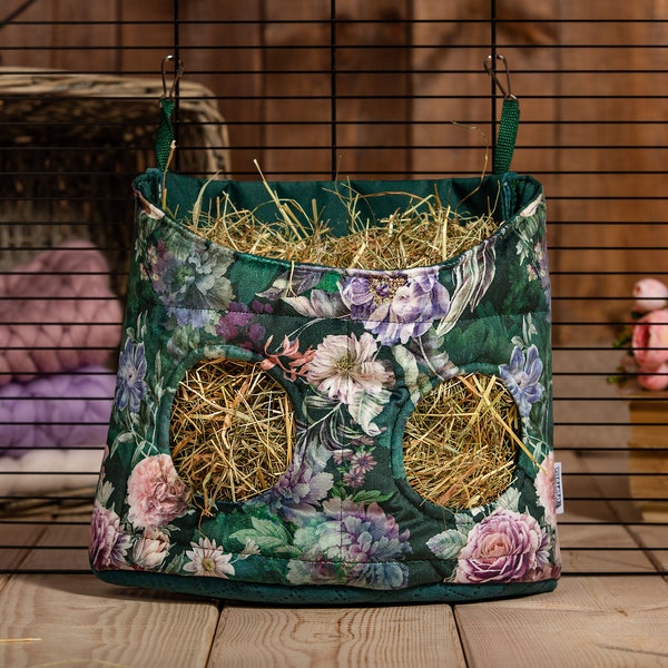 Big hay feeder hay bag for rabbits, guinea pigs and chinchillas