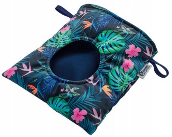 Hay feeder / hay bag for rabbits, guinea pigs and chinchillas