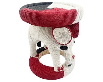 Table basse Art Bamiléké perlée – Motif éléphant noir rouge blanc – Déco ethnique unique - Art Bamiléké, tabouret perlé éléphant