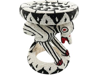 Tabouret Perlé Bamiléké Oiseau Noir Blanc | Table d'appoint, table basse; table de chevet | African Accent