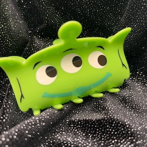 Space Alien Claw Hair Clip