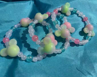 Pulseras de cuentas de ratón que brillan en la oscuridad