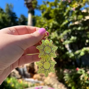 Pendientes de sol de princesa perdida que brillan en la oscuridad