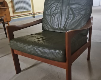 Fauteuil en cuir vert olive par Illum Wikkelso pour Niels Eilersen | Design danois Design d'intérieur scandinave des années 60