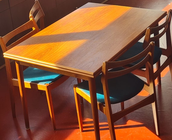 Teak dining table | Danish Design | Andersen for Bdre Furbo | 60ies classic shapely timeless minimalist living room furnishings interior