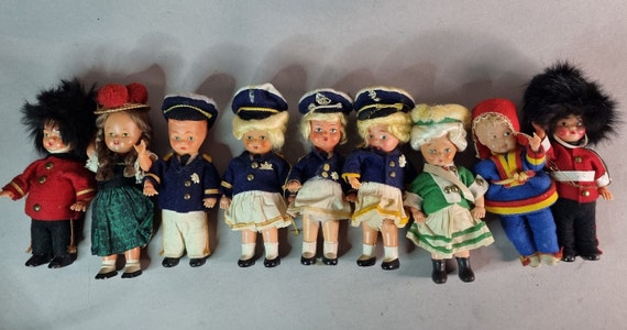 Folklore Dolls | Medium - Small | Leisure | Antique | 50s