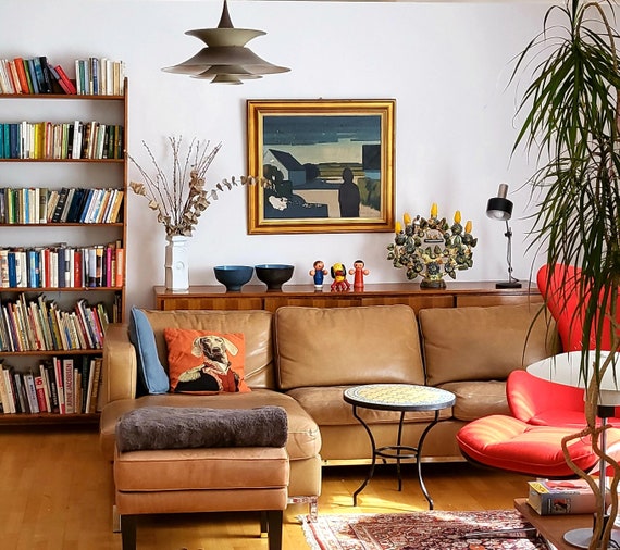 Design leather sofa by Christine Kröncke | Model 'Mariott' classic shapely minimalist. classic living room stylish furnishing interior