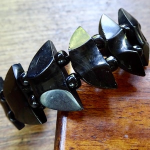 antique Victorian Whitby Jet black carved petal matched bead stretch bracelet mourning jewellery -161