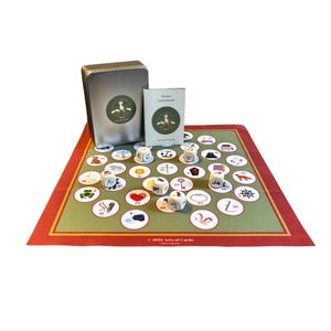Lenormand dobbelset: Houten dobbelstenen met Lenormand symbolen + dobbeldoek/dobbelorakel