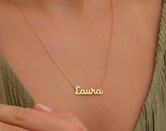 Laura Name Necklace - Etsy