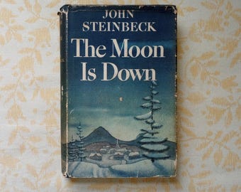 Libro d'epoca "The Moon is Down": prima edizione di John Steinbeck