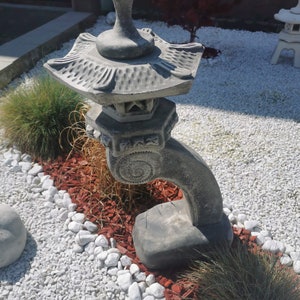 Japanische Steinlaterne Rankei RS ca 65cm in Anthrazit patiniert Teich Garten Terrasse Koi Teich Dekoration Bild 6