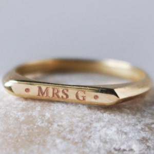 Solid gold rectangle engraved signet ring, Dainty 18K gold name ring for her, Initials personalized text ring gift for girlfriend image 2