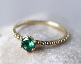 Natural emerald gold statement solitaire ring, Green gemstone delicate engagement ring, 18k stacking ring for bride gift