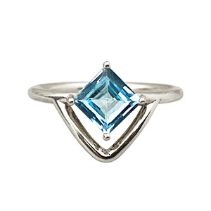 Solid gold engagement ring with princess cut blue topaz, Solitaire natural blue gemstone bridal ring, Gold November gemstone ring image 5