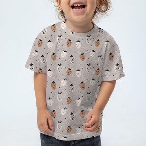 Strawberry Print Kids T-Shirt: Unisex Soft Polyester Tee