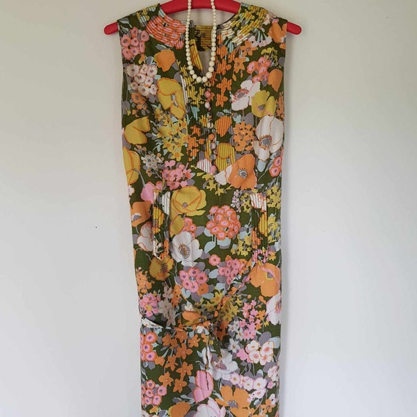 Robe Vintage Ceinturée Imprimé Cachemire - Taille M, Couleur Sable Crème, Manches Courtes