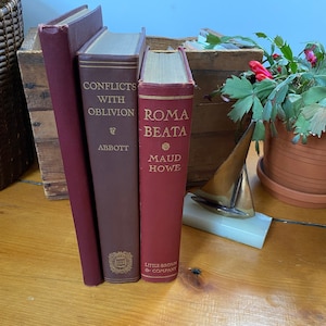 Pacchetto di libri con copertina rigida vintage rossi - Set di 3 - Decorazione biblioteca vintage