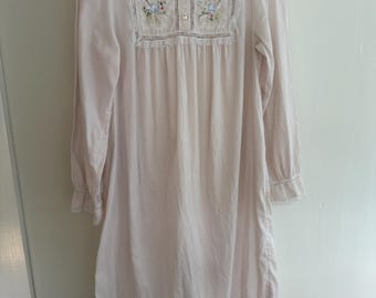 Camicia da notte vintage Barbizon rosa con pizzo e fiori ricamati - Taglia S