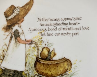 Mother's Day 1974 Holly Hobbie Collector Plate - American