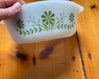 Vintage Glasbake Primrose Dream Casserole Dish - J2600- Green Daisy Oven Proof  Ovenware - Mid Century Milk Glass - Bakeware -  USA