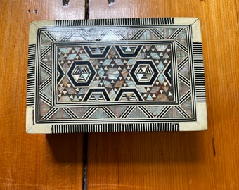 貝殻象嵌入り蓋付き木箱 - 小物入れ - ジュエリーボックス