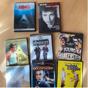 Film Buff Bonanza- lot of 8 Film Classics on DVD - Psycho - Goldfinger - The Odd Couple - Jaws