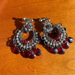 Vintage Rhinestone Clip-On Earrings - Wedding Jewelry - Prom - Costume Jewelry