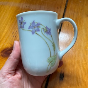 Vintage Sur Toscany paarse Iris bloemmok - Fine China - Made In Japan - Moederdag