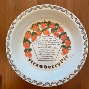 Vintage Ceramic Pie Plate - Strawberry Pie Recipe - 10&quot; Pie Plate - Vintage Home
