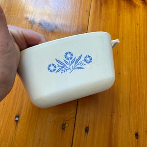 Vintage Corning Ware 1.75 Quart P-1 3/4B Baking Dish 6.75 x 6.75 x3.5- Blue Cornflower Design
