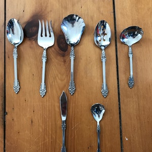 Oneida Heirloom &quot;Rembrandt&quot; Serving Set 7 Pieces - Stainless Steel Silverware