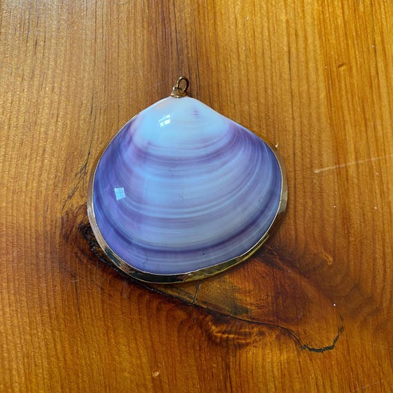 Vintage Purple and White Clam Shell Pendant With Gold Rim Summer