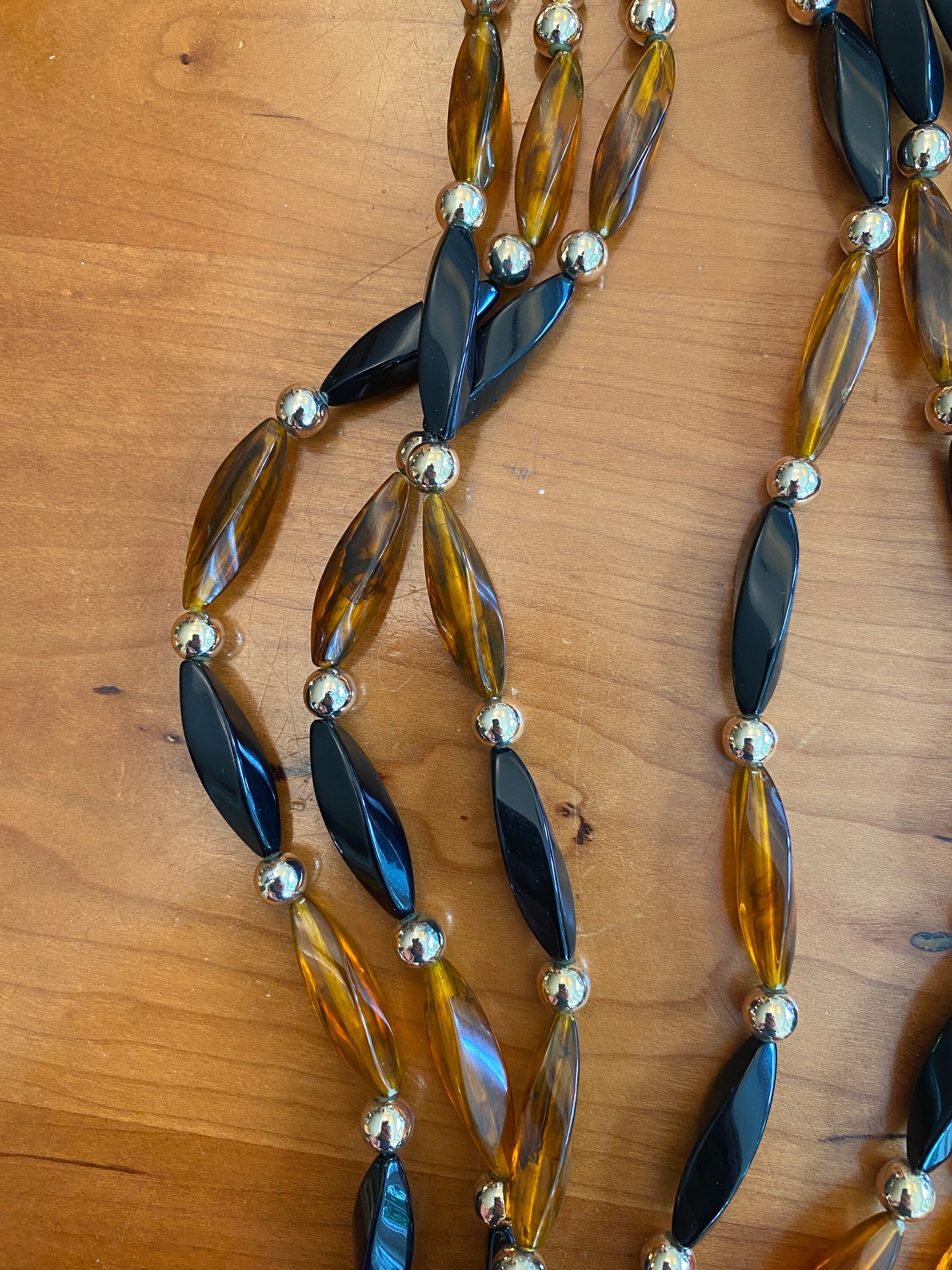 Collier Vintage 3 Rangs - Marron Nacré Ambré, Matière Synthétique, En Très Bon état