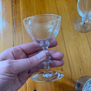 Vintage Pedestal Stem Cordial Glasses - Set of 4 - Clear Glass - Vintage Barware