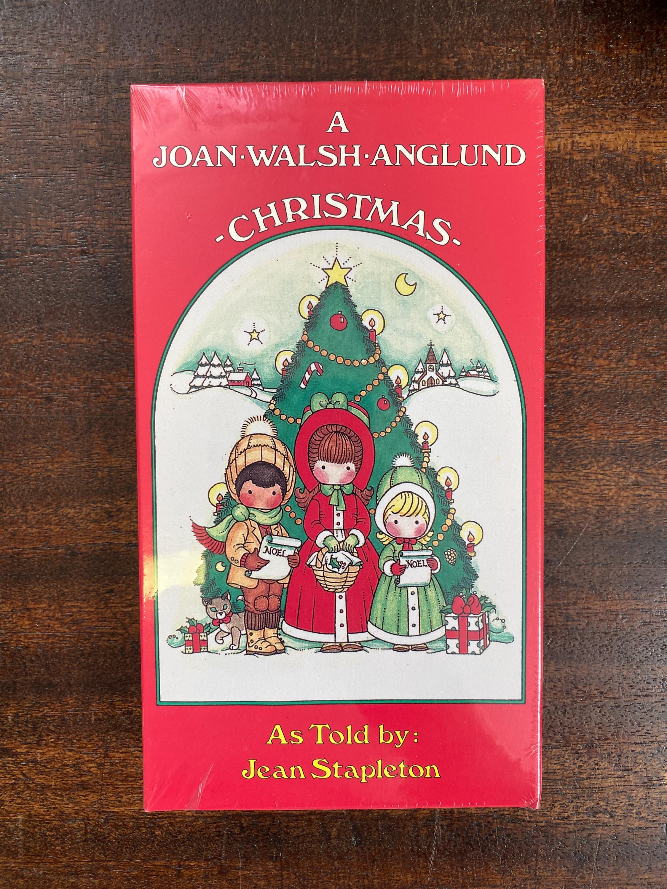 A Joan Walsh Anglund Christmas as told by Jean Stapleton - 1990 VHS - Factory Sealed