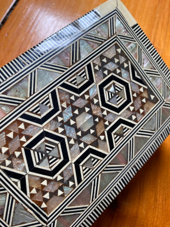 Lidded Wooden Box with Shell Inlay - Trinket Box … - image 5