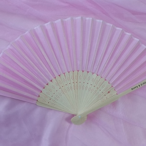 personalized wedding silk fan,custom handmade silk fan, pink fans,birthday party favors,wedding gift,Ventaglio da matrimonio,Hochzeitsfächer