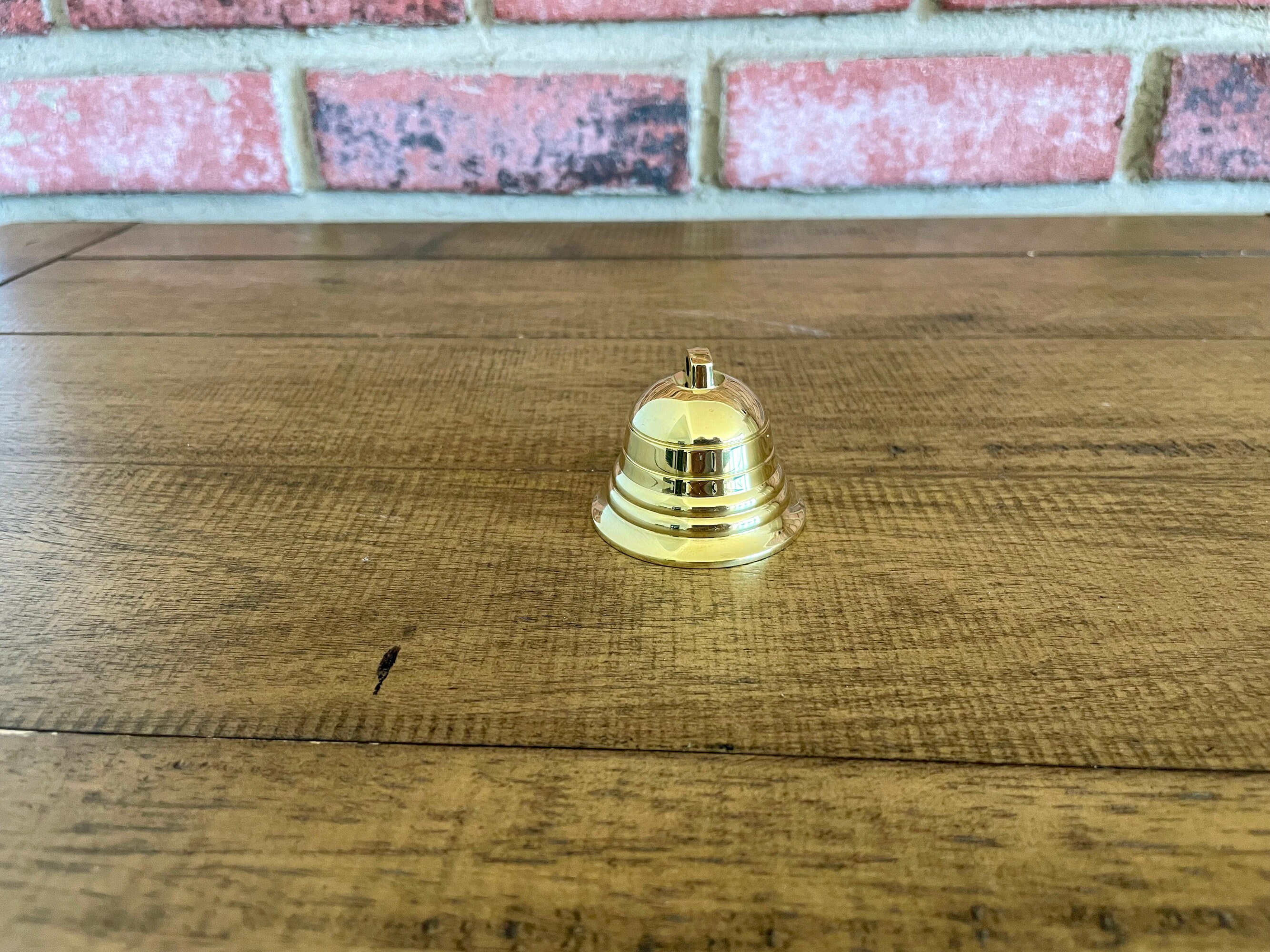 Creative Co-Op Campanellini Jingle Bells In Metallo, Finitura Ottone Anticato, Con Corda In Iuta, 5x5x30,5 Cm, Decorazione Natalizia