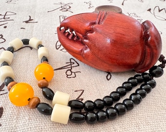 Red Sandalwood Crab Claw Pendant with Black Ivory and Amber Beads | Buddhism Prayer Vintage Bag Pendant Keychain Car Accessories 文玩 手里有钳