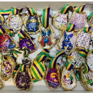 Mardi Gras decorated Oyster Shell
