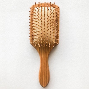 Personalisierte natürliche Bambushaarbürste - Zero Waste Plastic Free Entwirrungsbürste