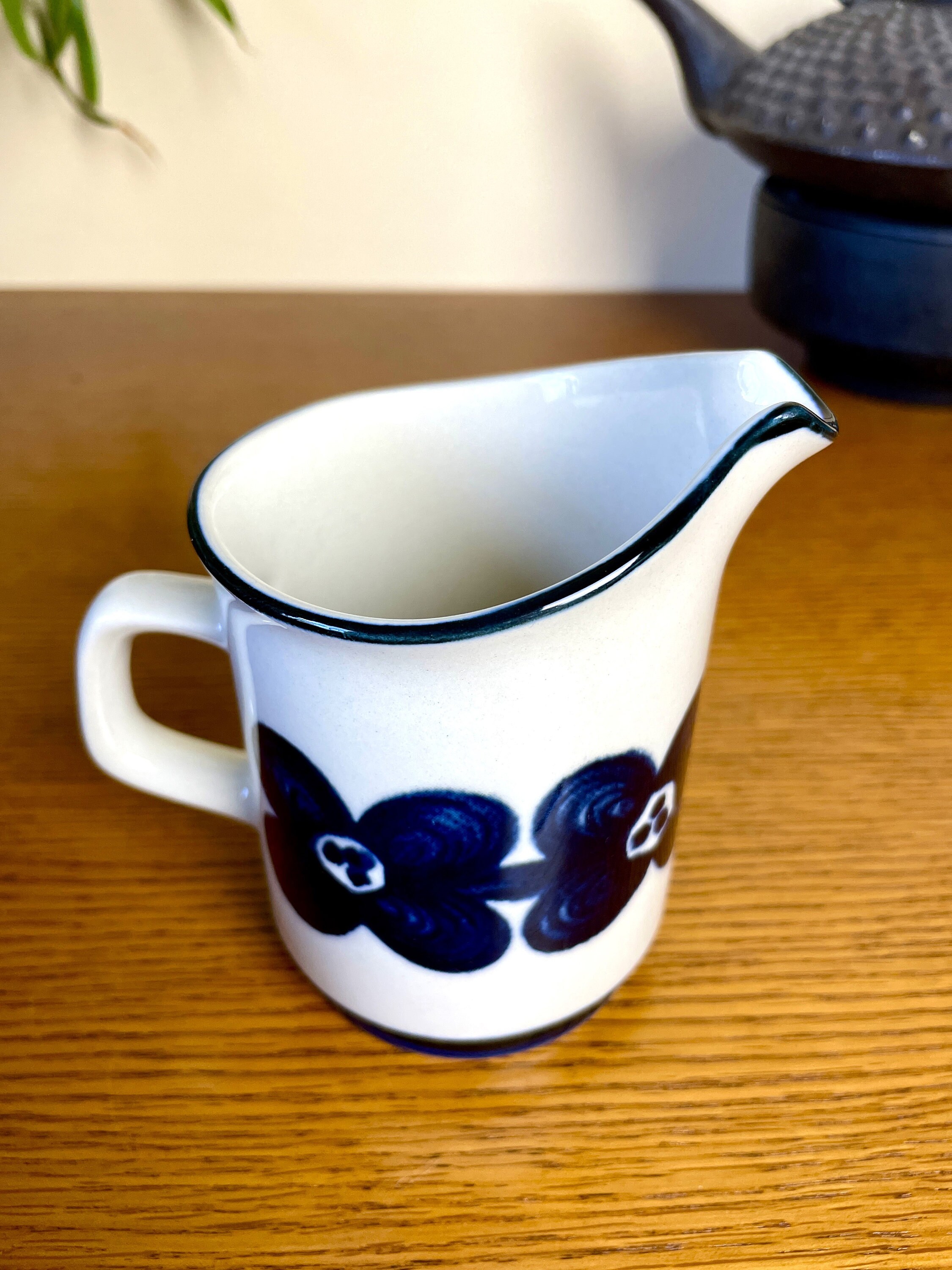 Vintage Four Mugs and Matching Creamer Set Japanese Stoneware Blue Flower  Orchid by Design Four 6oz Square Handles Mid Century Wabi-sabi - Etsy