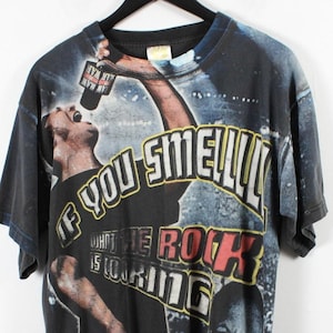 The-Rock T-Shirt - Vintage WWE / WWF Graphic Tee, Men&#39;s Size L - 90s Clothing