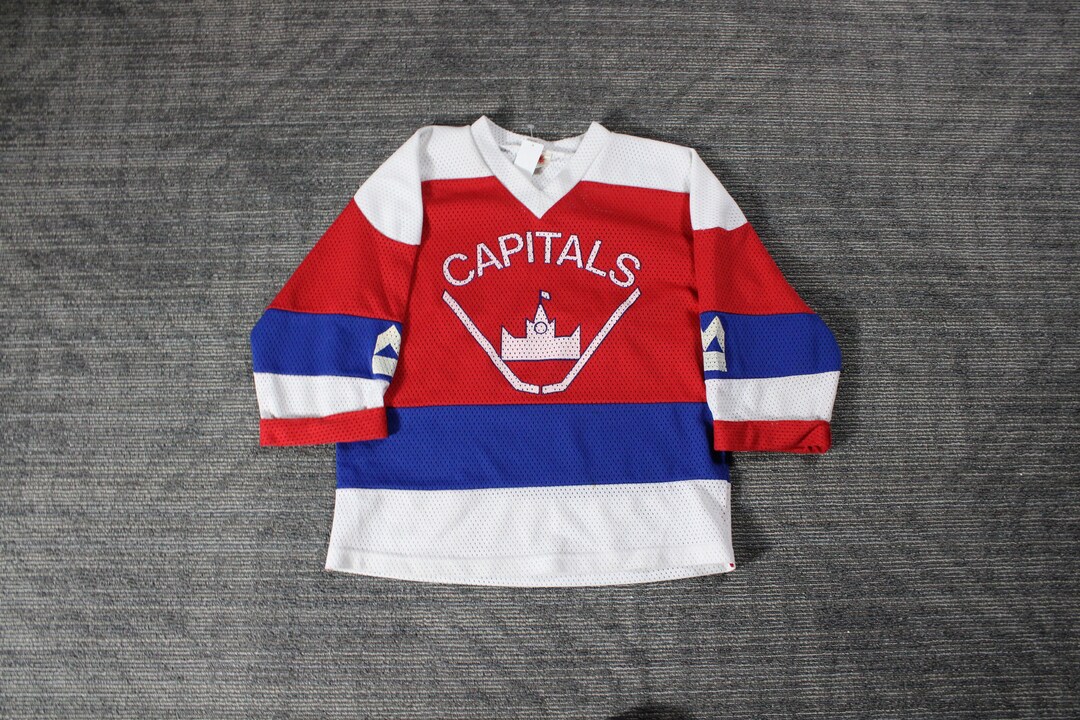 VintageByLocation Washington Capitals Hockey Jersey / 90s Vintage Stitched CCM NHL Sports Uniform / Doug Gilmour